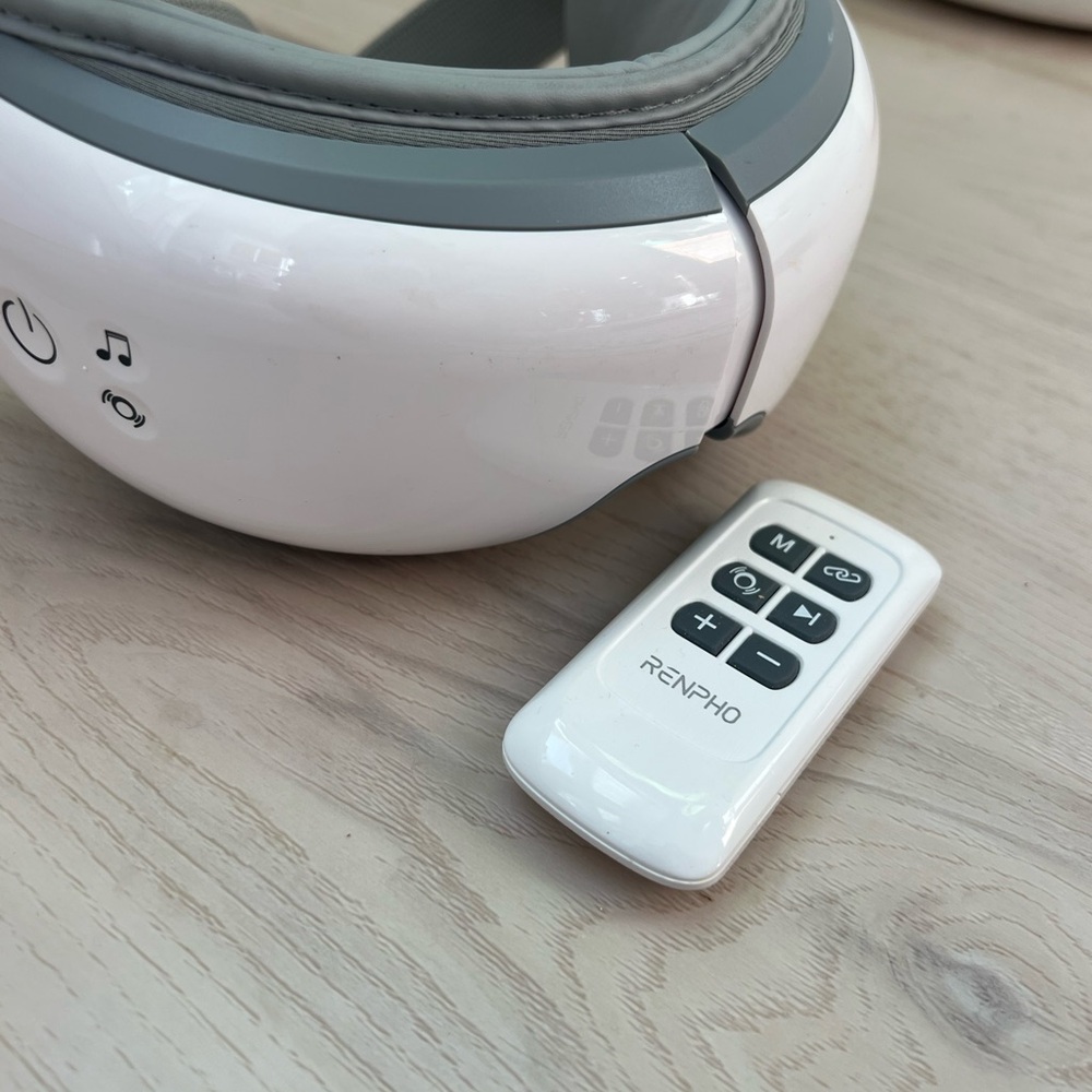 Eye Massager with Heat: Renphro